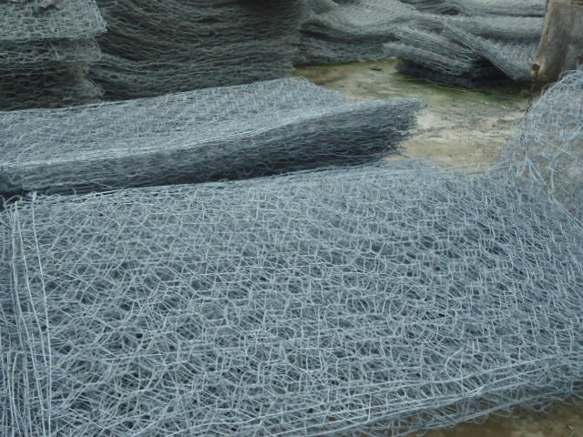 bán rọ đá